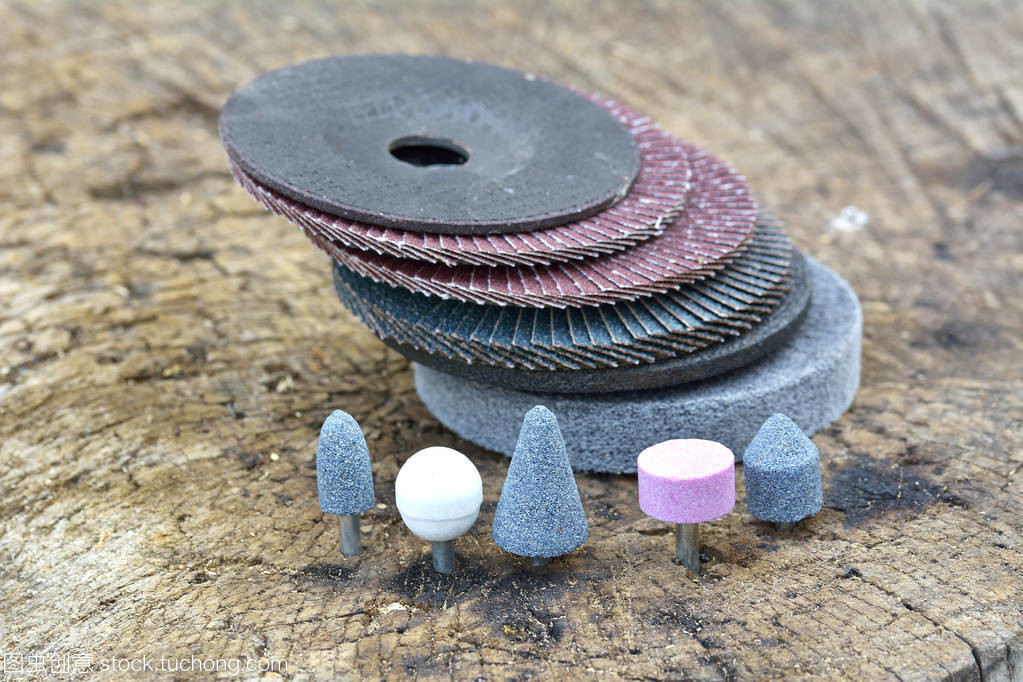砂輪對木材的背景