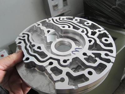 【鉆銑床車床零件壓鑄加工磁力去毛刺拋光機(jī)|磁力研磨機(jī)|光飾機(jī)】?jī)r(jià)格,廠家,圖片,其他清洗設(shè)備及配件,蘇州市吳中區(qū)甪直大越五金加工廠-